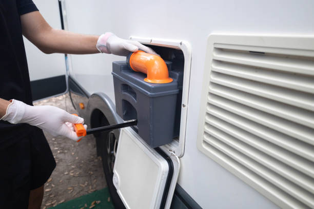 Best Porta potty delivery and setup  in Carpentersvle, IL